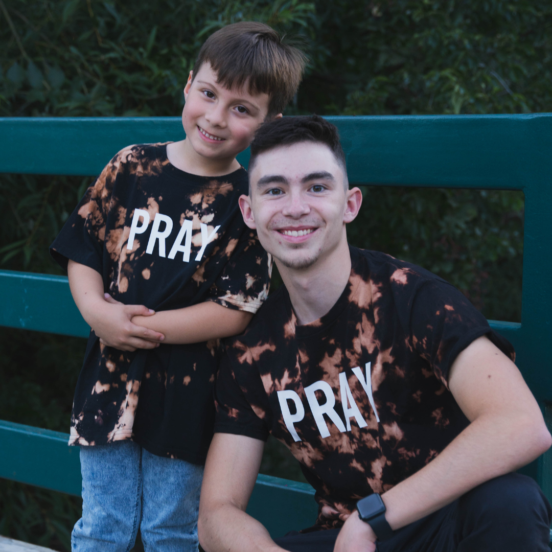 Kids Pray T-shirt